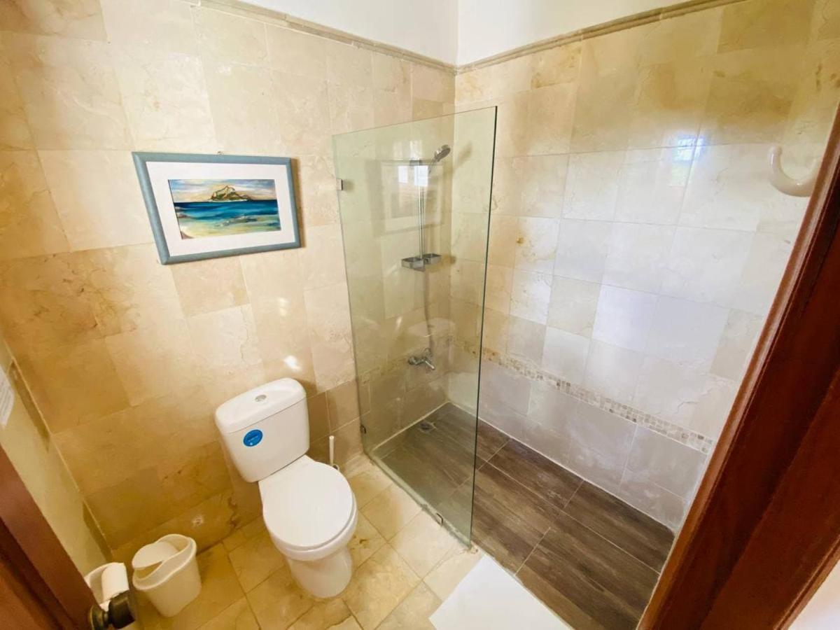 Apartamento 2 Rooms, 4 Beds, Pool, 5min White