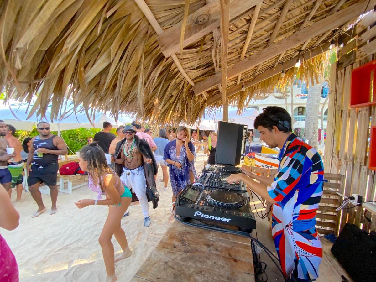 Deluxe Playa Los Corales - Bbq, Beach Club, Wifi *