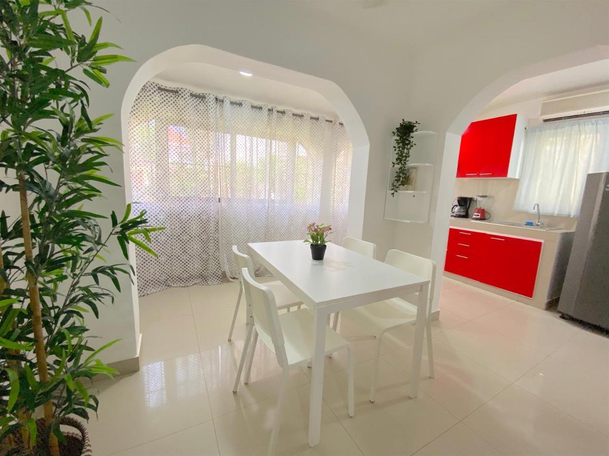 Deluxe Playa Los Corales - Bbq, Beach Club, Wifi *