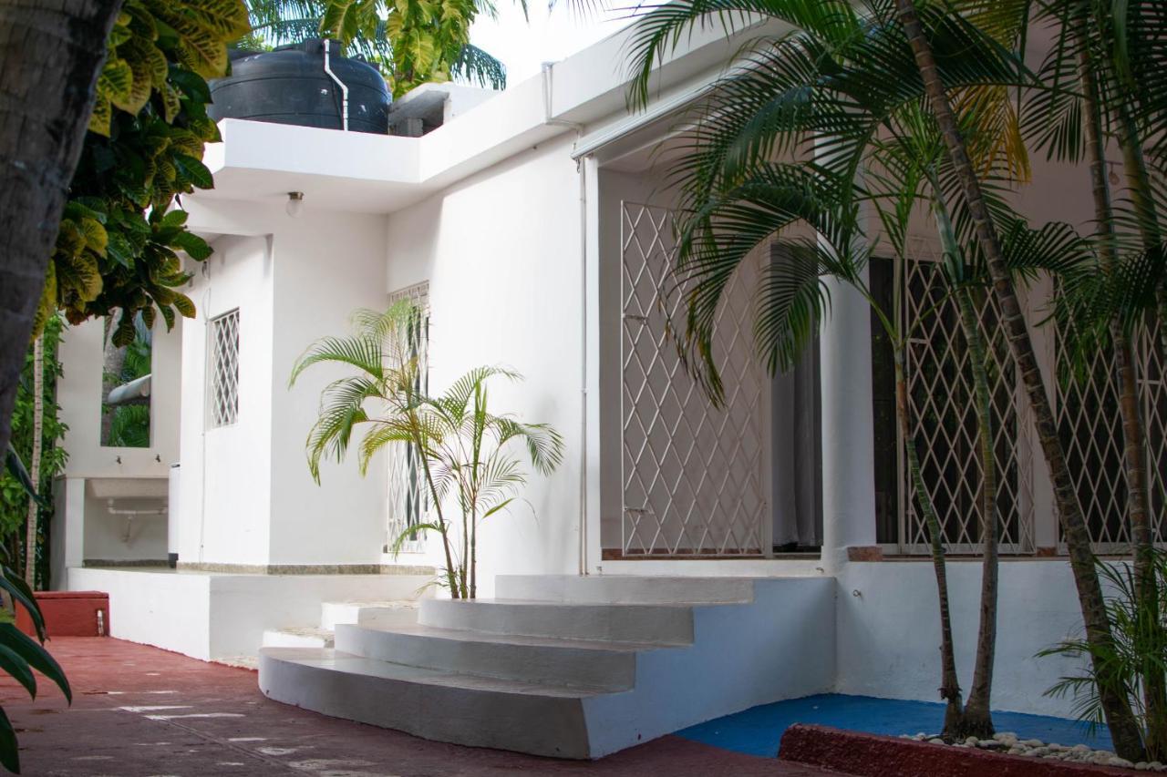 Villa Jardin Esmeralda & *
