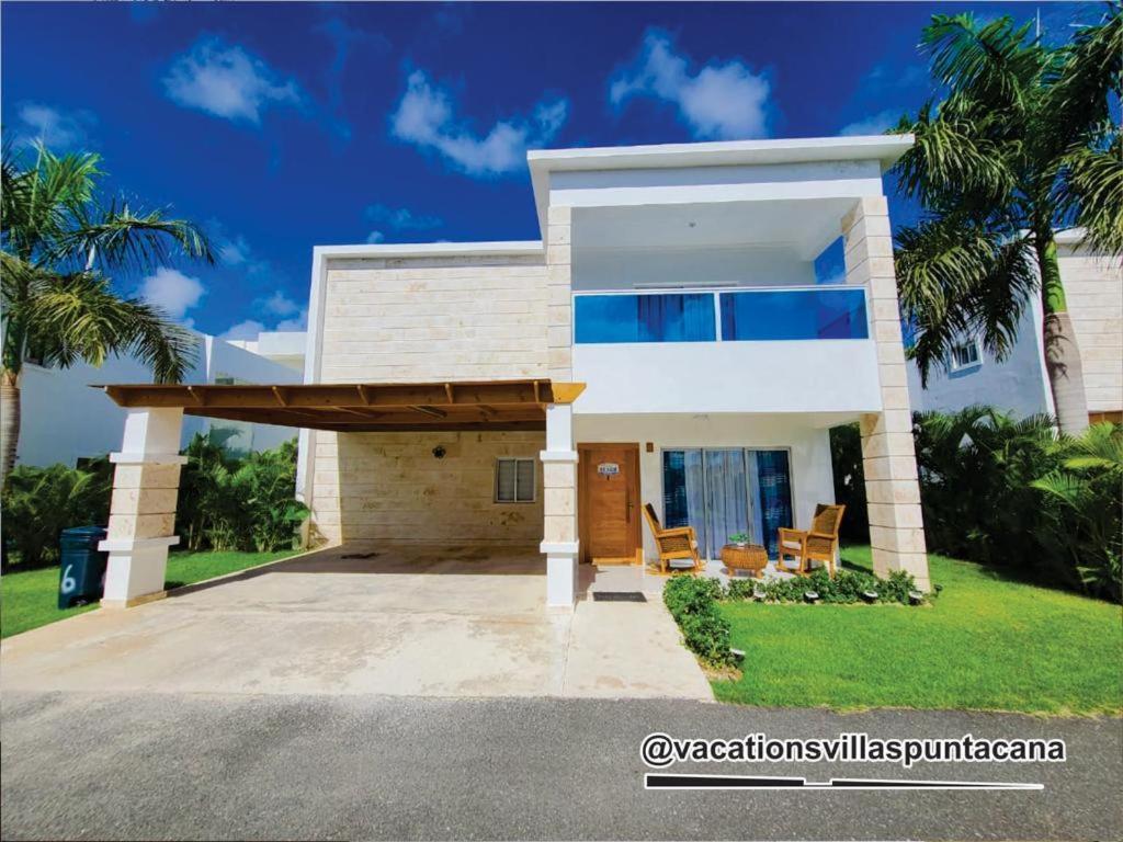 Villa The Sky Blue With Private Pool