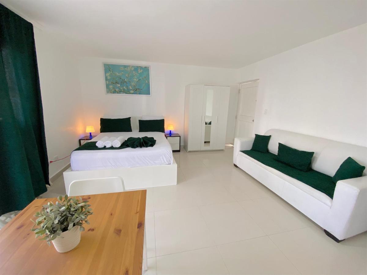 Aventura Tropical Suites Deluxe - Beach Club And Swimming Pool 4* Punta Cana