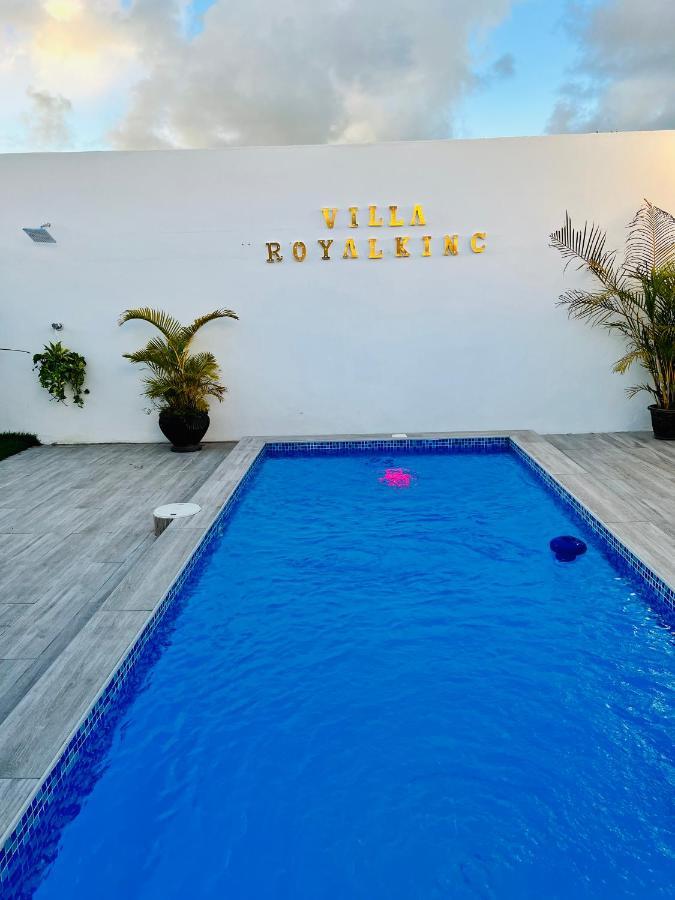 Con Piscina Y Jacuzzi En Pousada Punta Cana