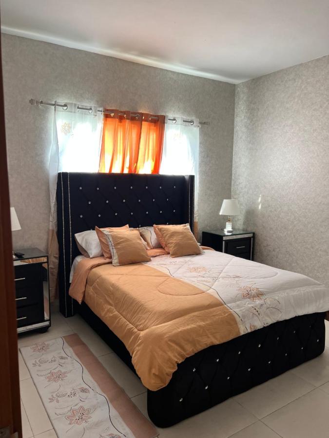 Pousada Con Piscina Y Jacuzzi En *