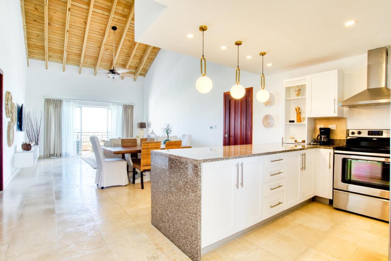 Ileverde A32 - Beachfront Apartamento
