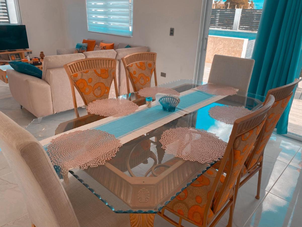 Familiar Pc-private Pool, Bbq, 15 Mnts From Airport *
