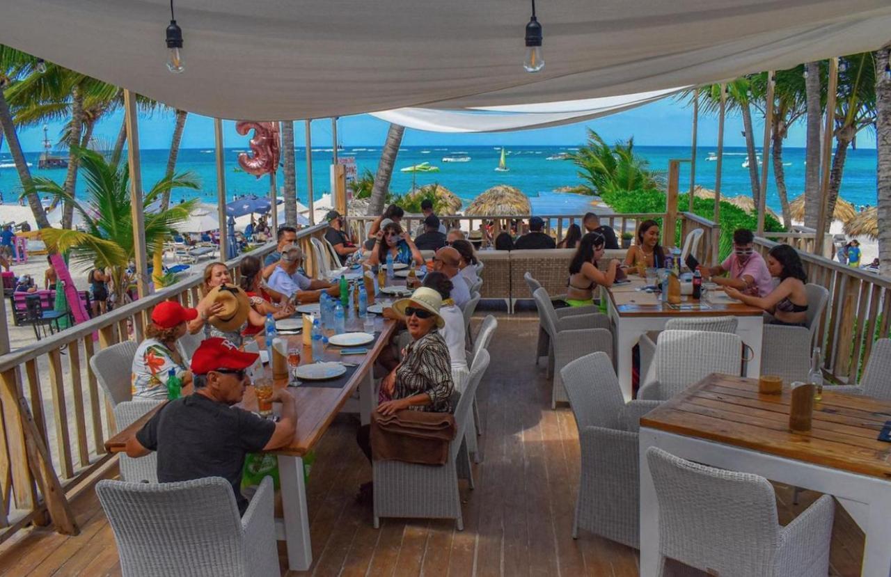 Los Corales Villas And Suites - Beach Club, Spa, Restaurants Hotel 5*