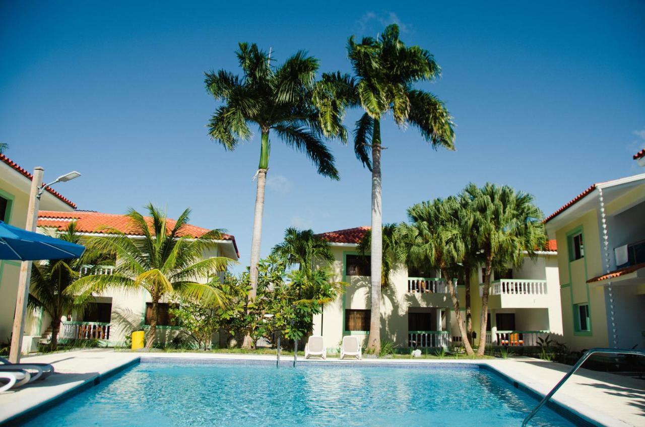 Sun Circle Pool & *
