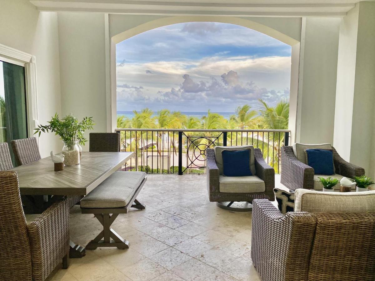 Amazing Beachfront Cap Cana, Apartment *