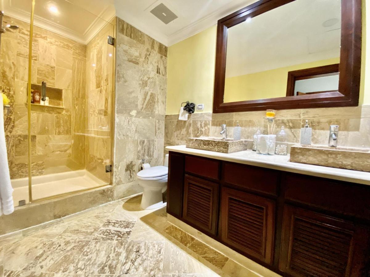 Amazing Beachfront Cap Cana, Apartment Punta Cana