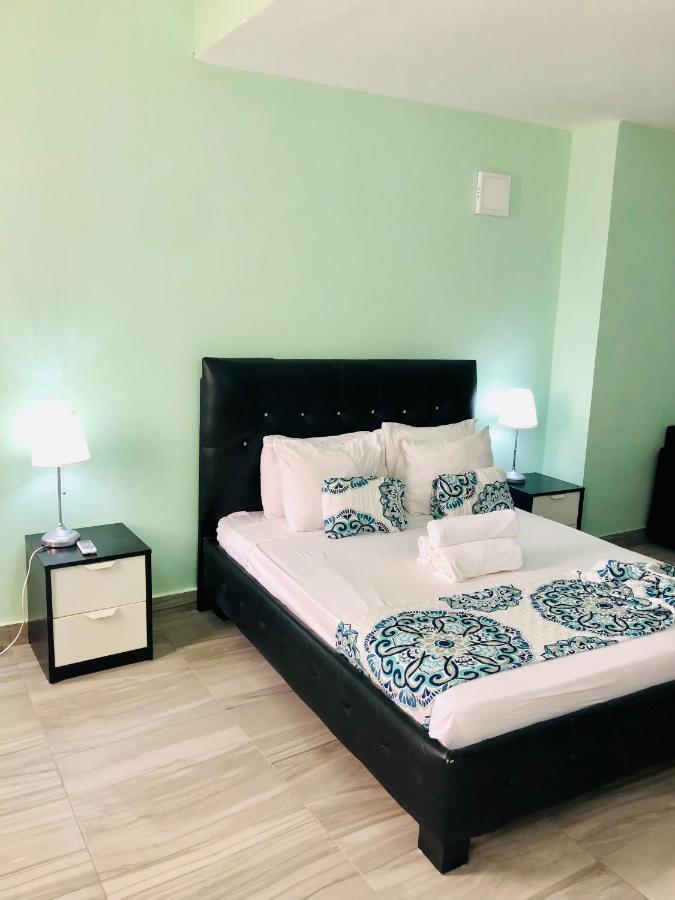 Ducassi Rooftop Pool Suites Los Corales Beach Hotel
