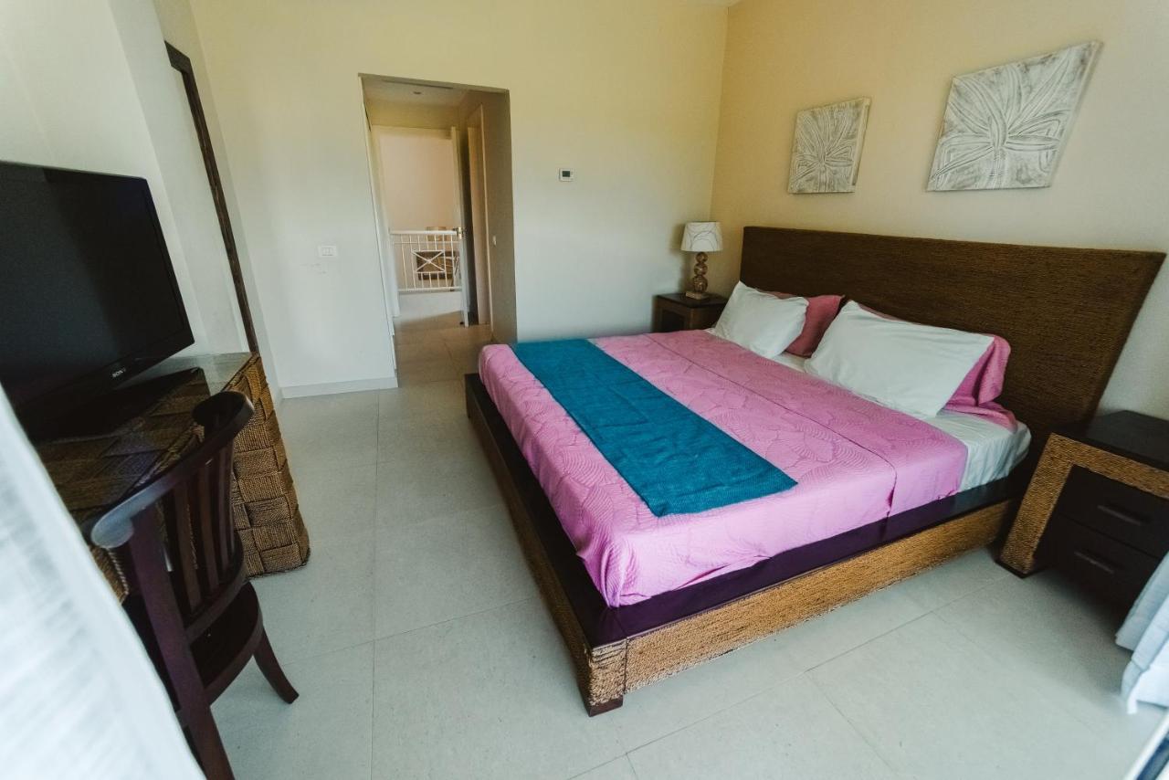 Private Laperla Iberosta 3bdr, Pool, Beach, Wifi Pousada Punta Cana