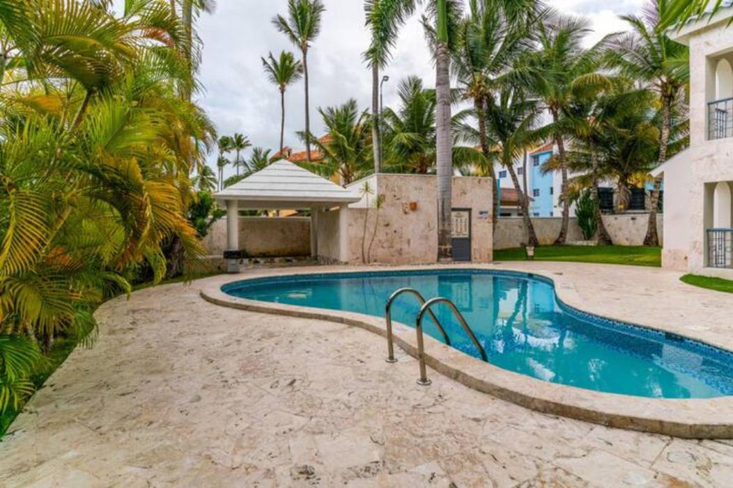 Apartment Cozy 2 Bdr Condo, With Pool Area And Free Wifi