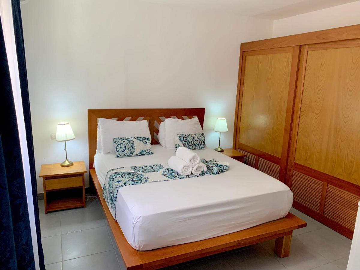 Aparthotel Sol Caribe Suites With Tropical Pool Playa Los Corales 4*