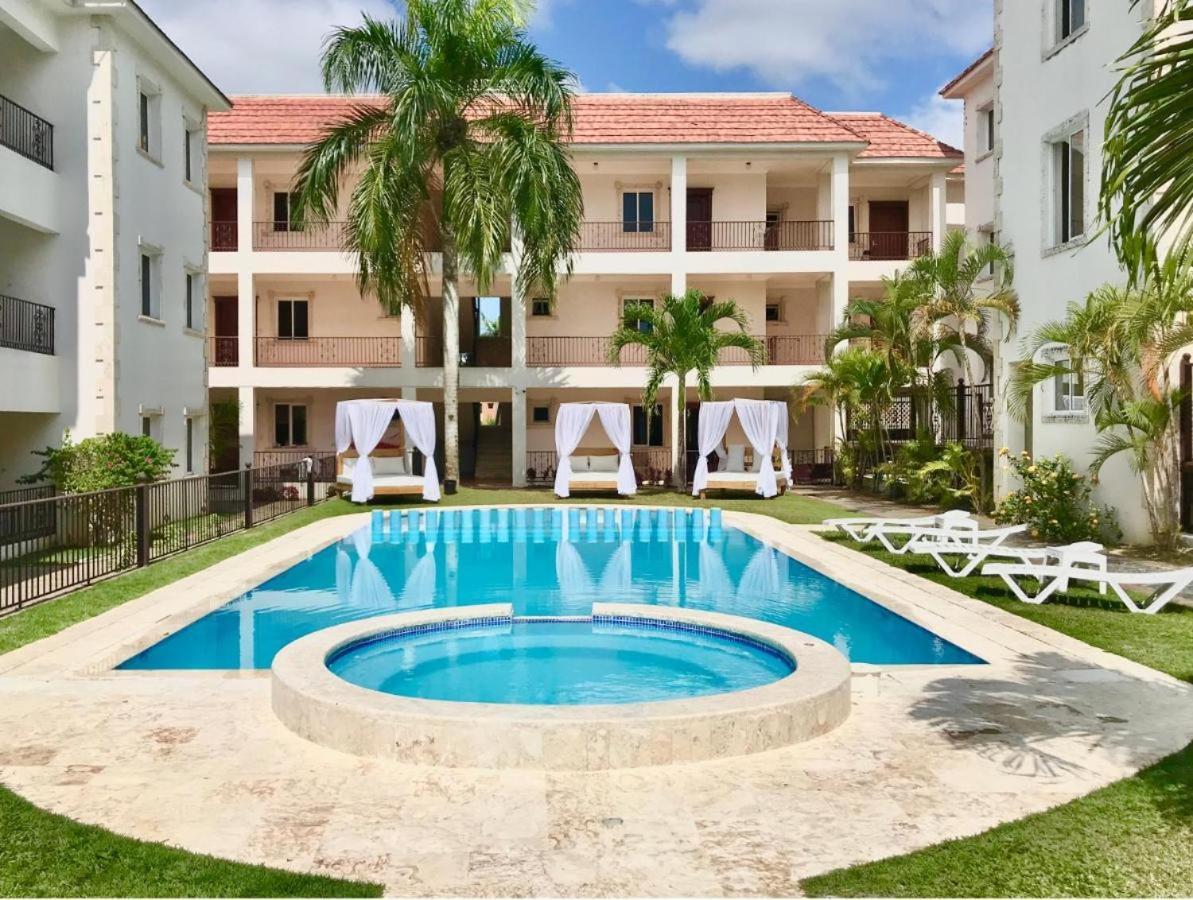 Big Whit Pool Jacuzzi Terrace Punta Cana