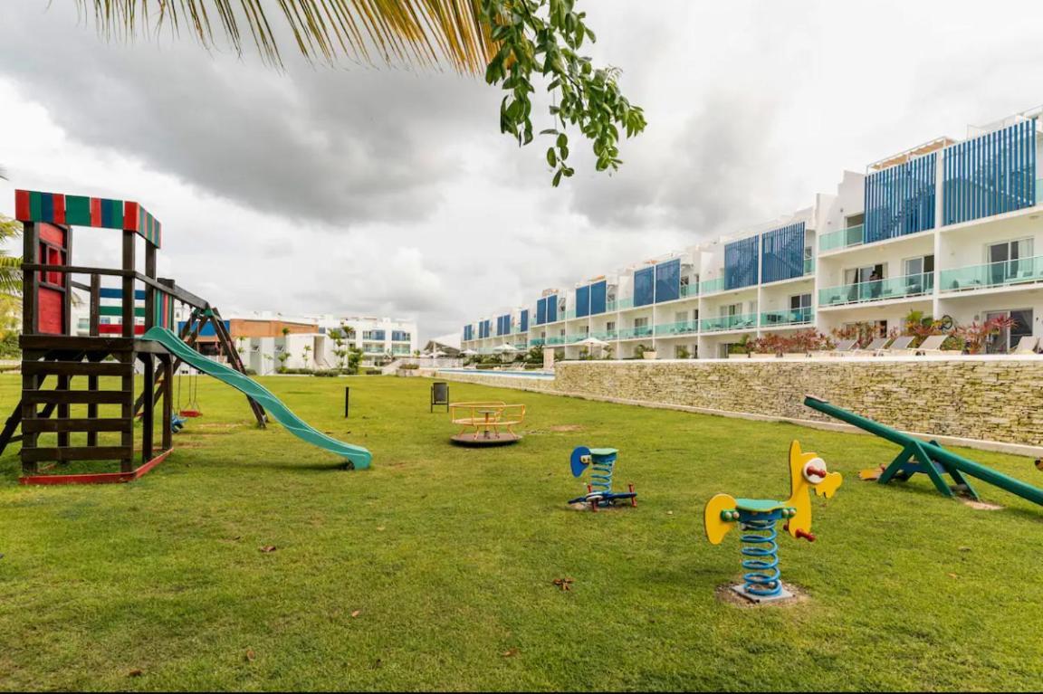 Acceso Directo A La Piscina A-108, A-120, A-117 Y B-137 Punta Cana