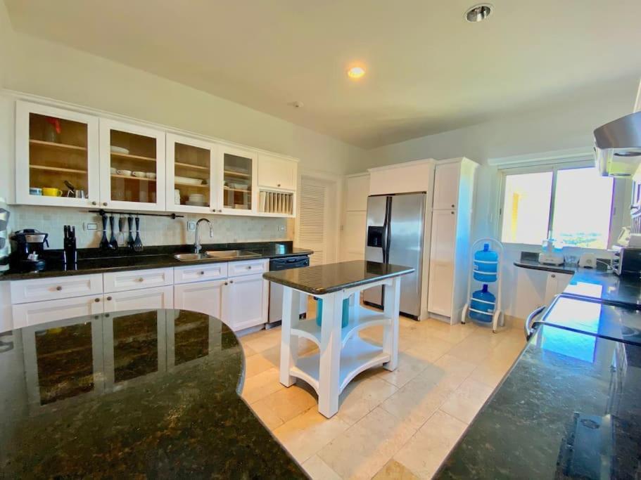 Beachfront Luxury Pent-house At Aquamarina Capcana Apartamento Punta Cana