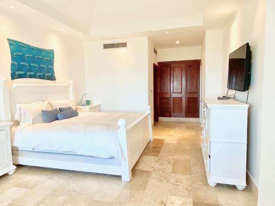 Apartamento Beachfront Luxury Pent-house At Aquamarina Capcana