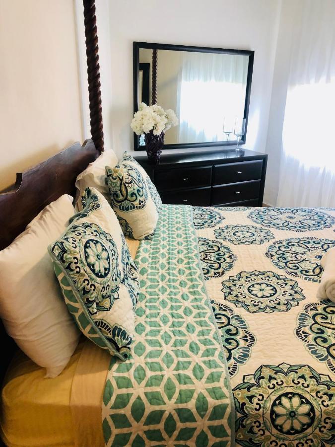 Hotel Los Corales Villas - Beach Club, And Restaurants