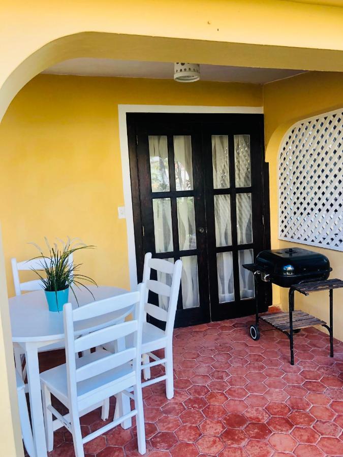 Los Corales Villas - Beach Club, And Restaurants Hotel