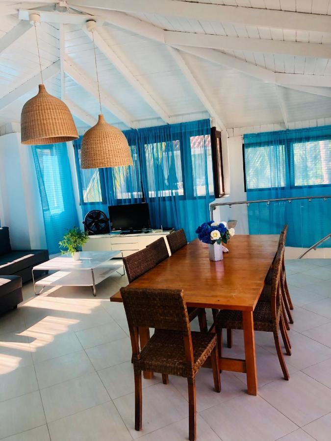 Los Corales Villas - Beach Club, And Restaurants