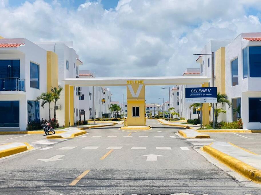 Residencial Selene V, Family Modern W Pool & Near The Punta Cana