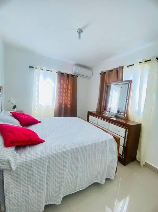 Apartment Residencial Selene V, Family Modern W Pool & Near The