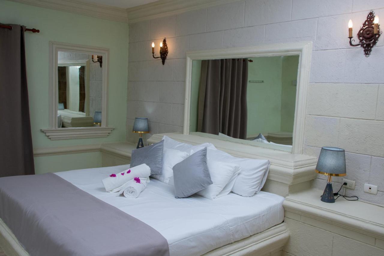 Hotel Castillo Real