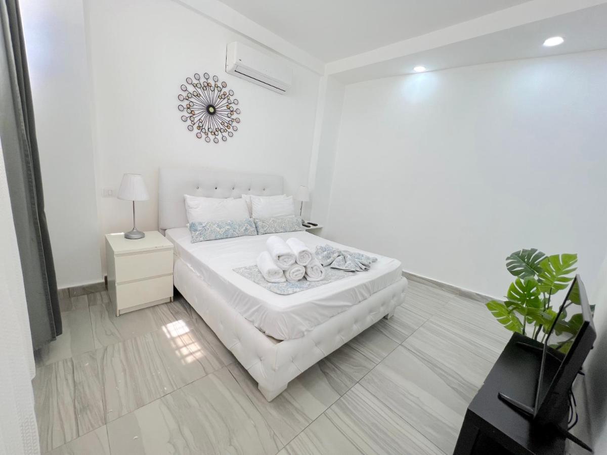 Hotel Vacation Suites With Rooftop Pool, Beach Club, Spa, Restaurants - Ducassi Collection - Playa Los Corales Punta Cana