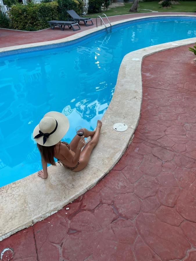 Pool Sol Caribe