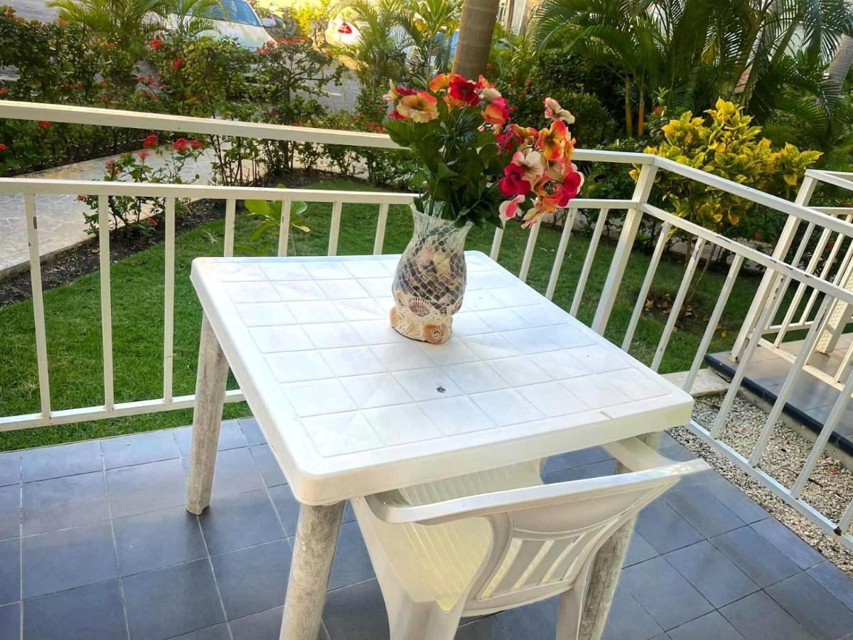 Pool Sol Caribe * Punta Cana