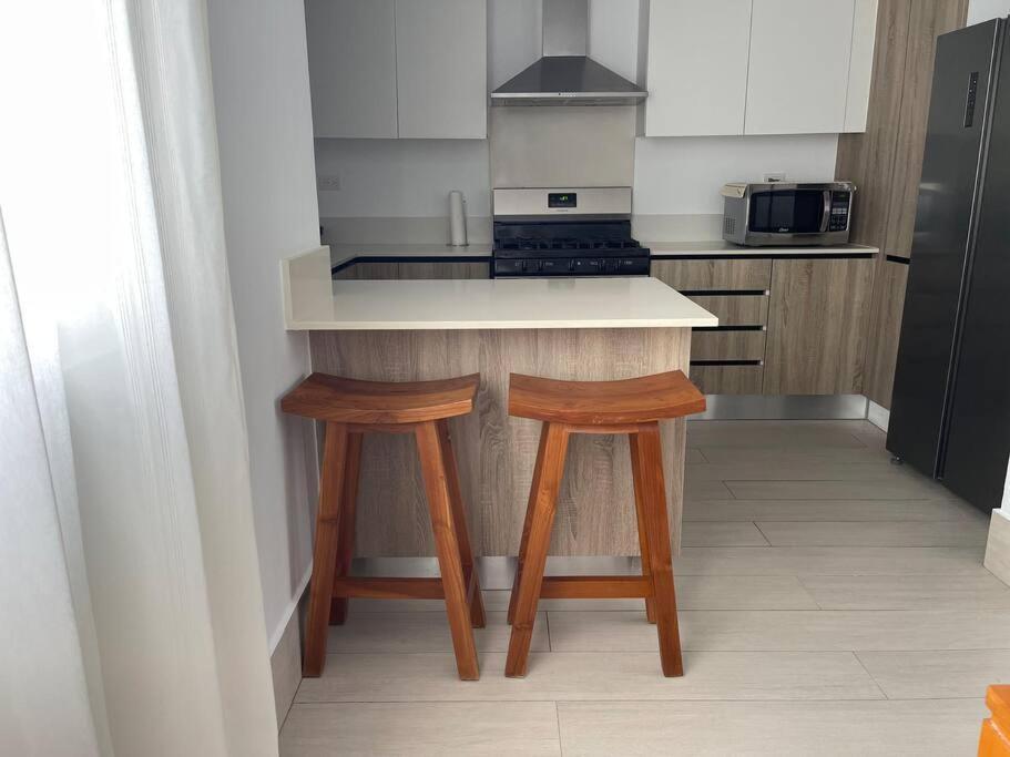 Hermoso Apartamento Con Vista Al Mar! Los Corales