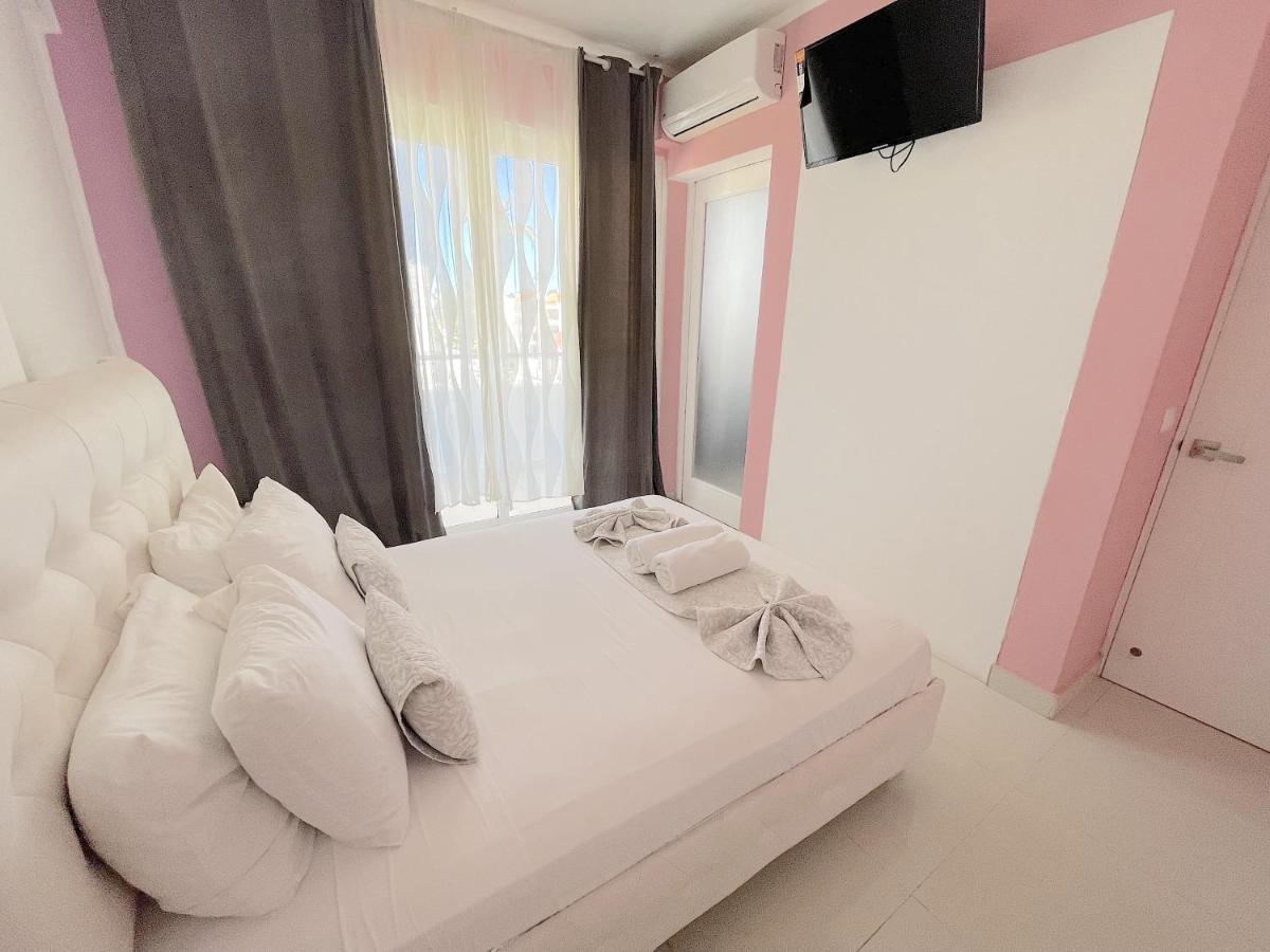 Hotel Ducassi Suites & Beach - Playa Bavaro - Wifi - Parking - Rooftop Pool & Punta Cana