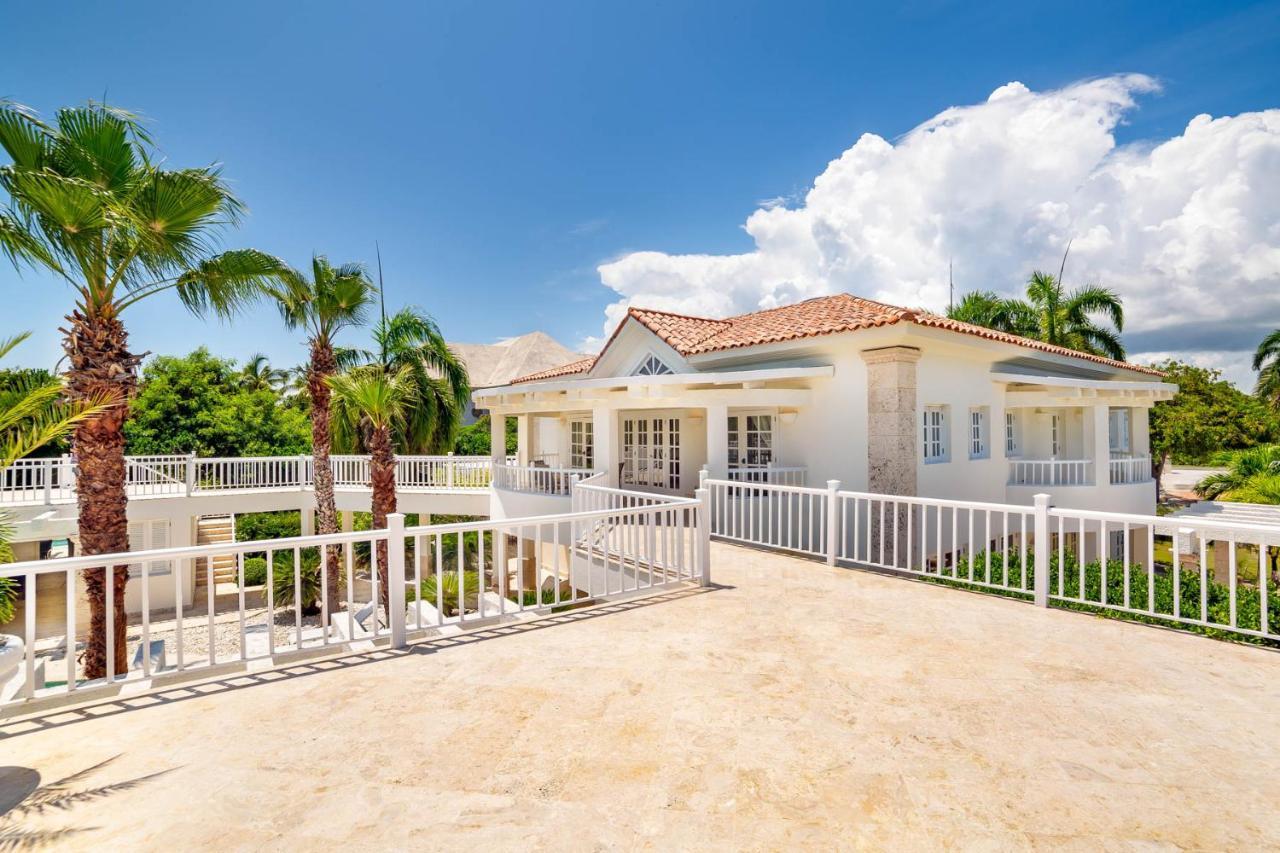 Paradise Luxury With Huge Pool And Jacuzzi Apartamento