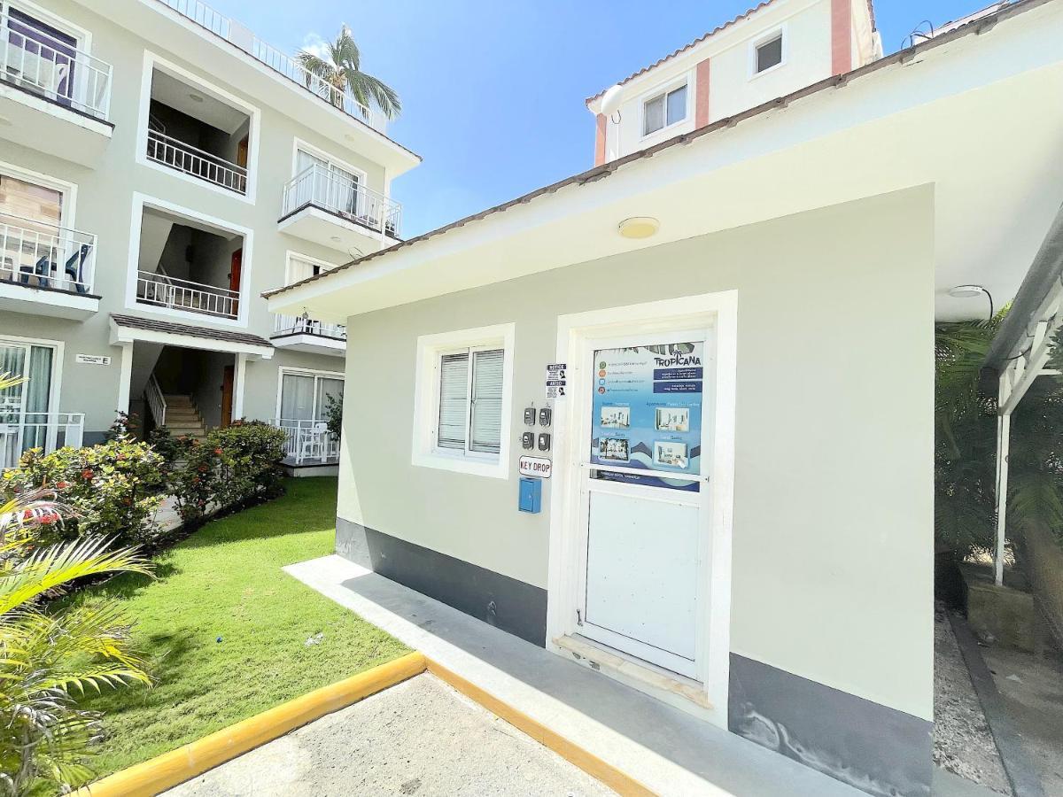 Ducassi Suites & Beach - Playa Bavaro - Wifi - Parking - Rooftop Pool & Hotel