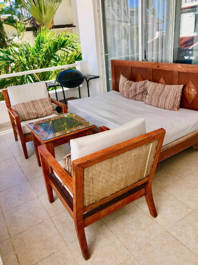 Los Corales Beautiful Beach Villas And