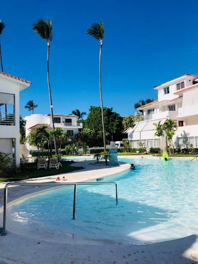 Los Corales Beautiful Beach Villas And