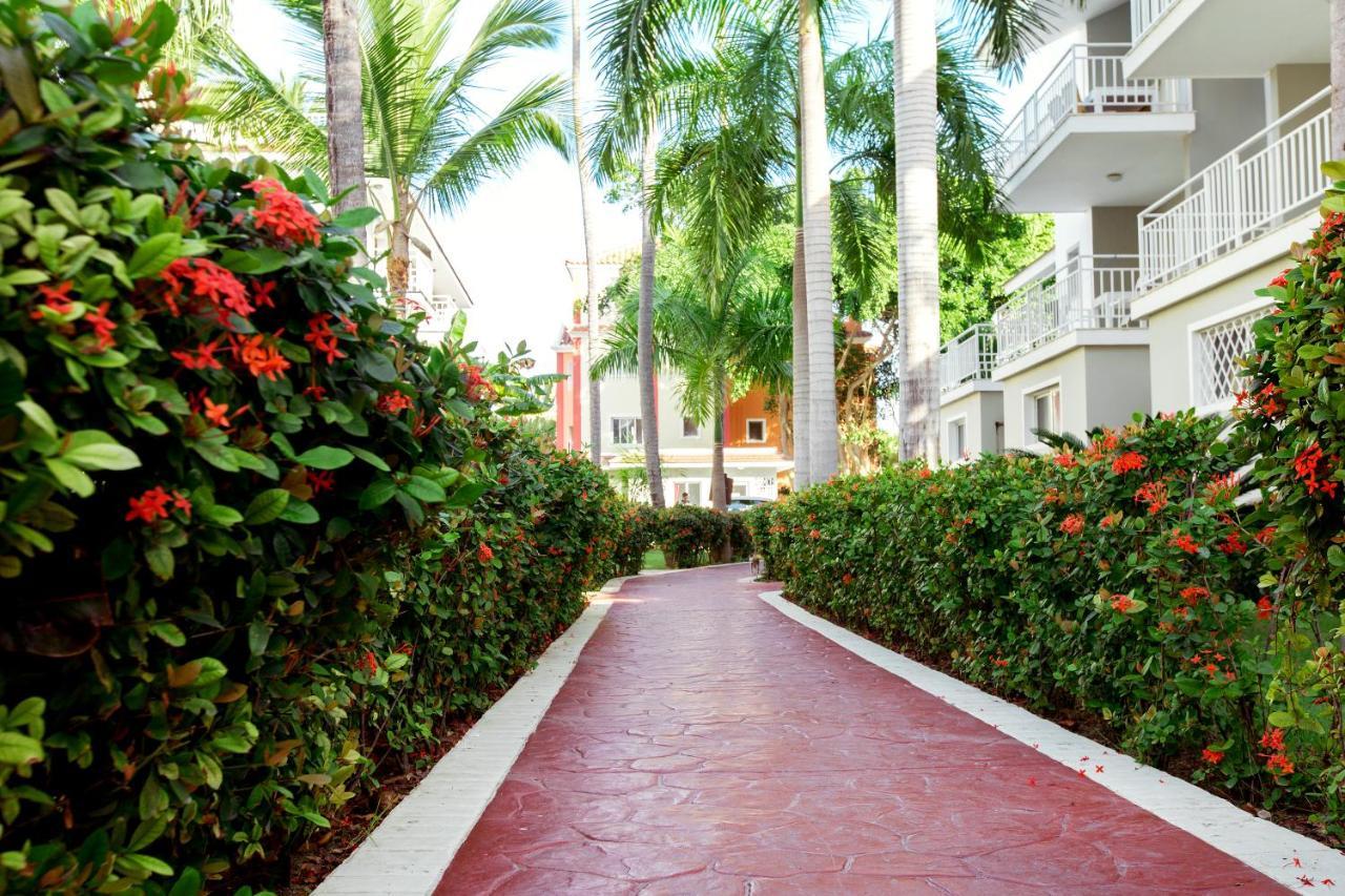 Hotel Aventura With Tropical Pool Playa Los Corales Punta Cana