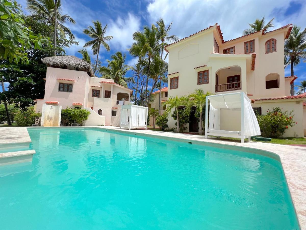 Los Corales Beautiful Beach Villas And Punta Cana