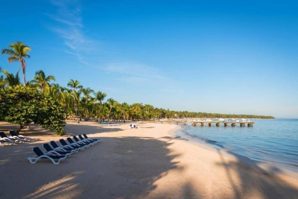 Ocean Views & Private Beach! Luxury 4bdr Getaway Apartamento *