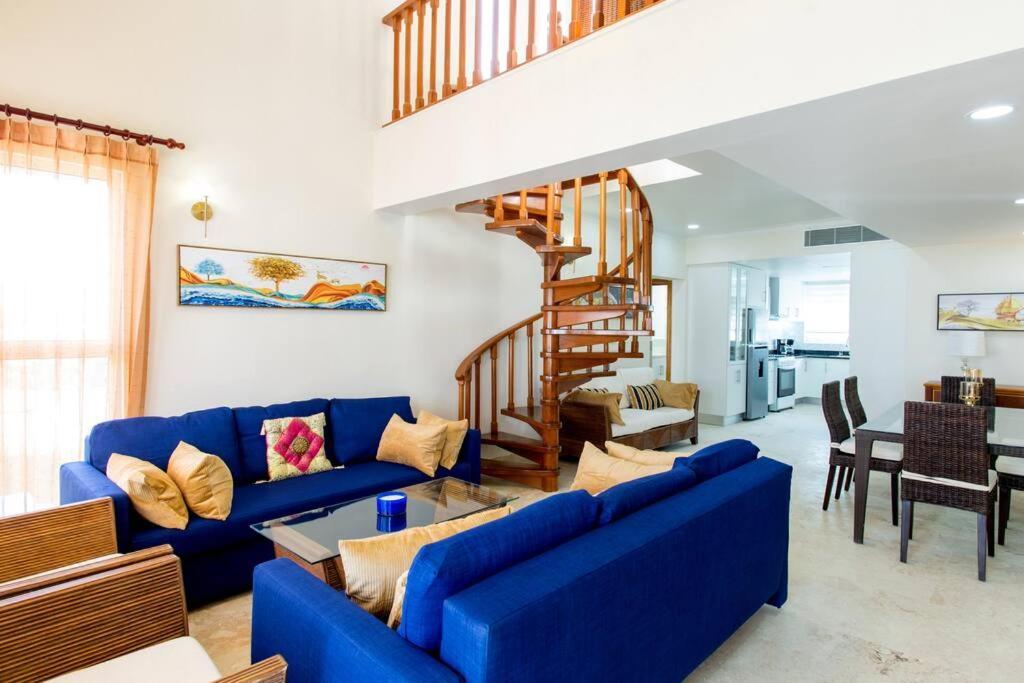 Ocean Views & Private Beach! Luxury 4bdr Getaway Apartamento *