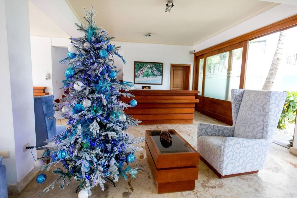 Ocean Views & Private Beach! Luxury 4bdr Getaway Apartamento *