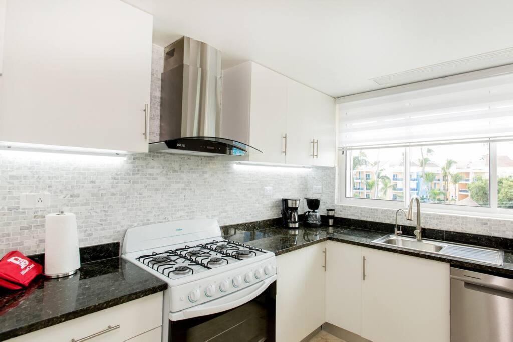 Apartamento Ocean Views & Private Beach! Luxury 4bdr Getaway