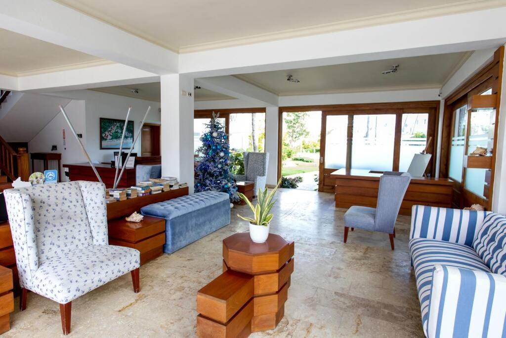Apartamento Ocean Views & Private Beach! Luxury 4bdr Getaway *
