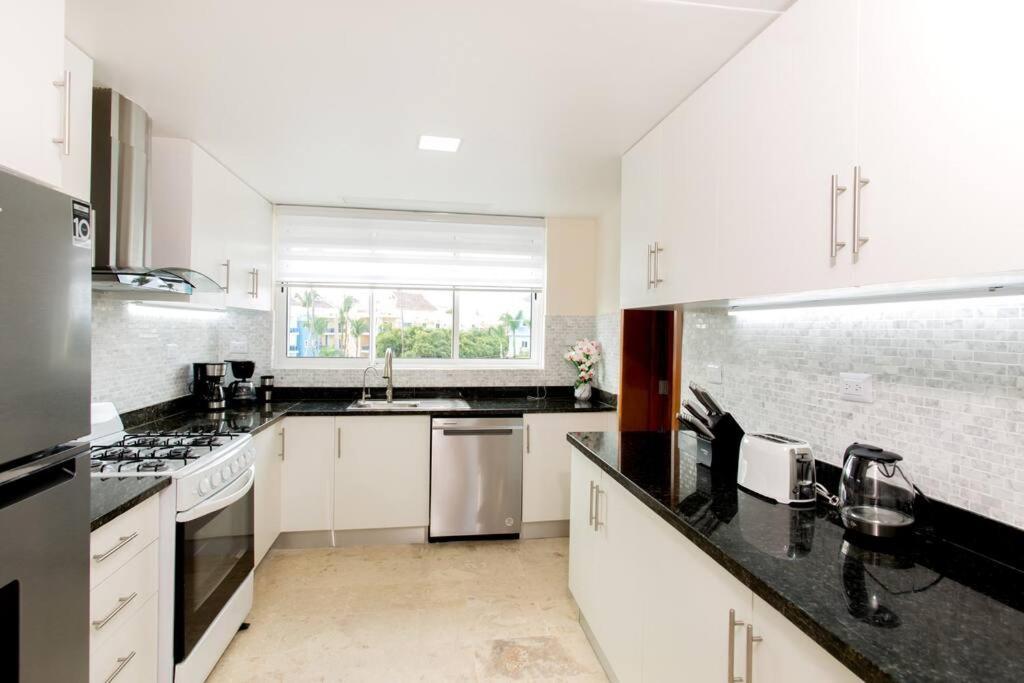 Apartamento Ocean Views & Private Beach! Luxury 4bdr Getaway Punta Cana