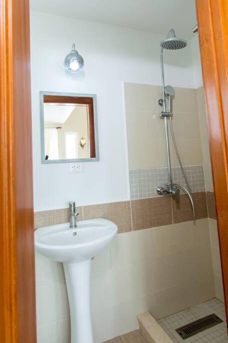 Apartamento Ocean Views & Private Beach! Luxury 4bdr Getaway *