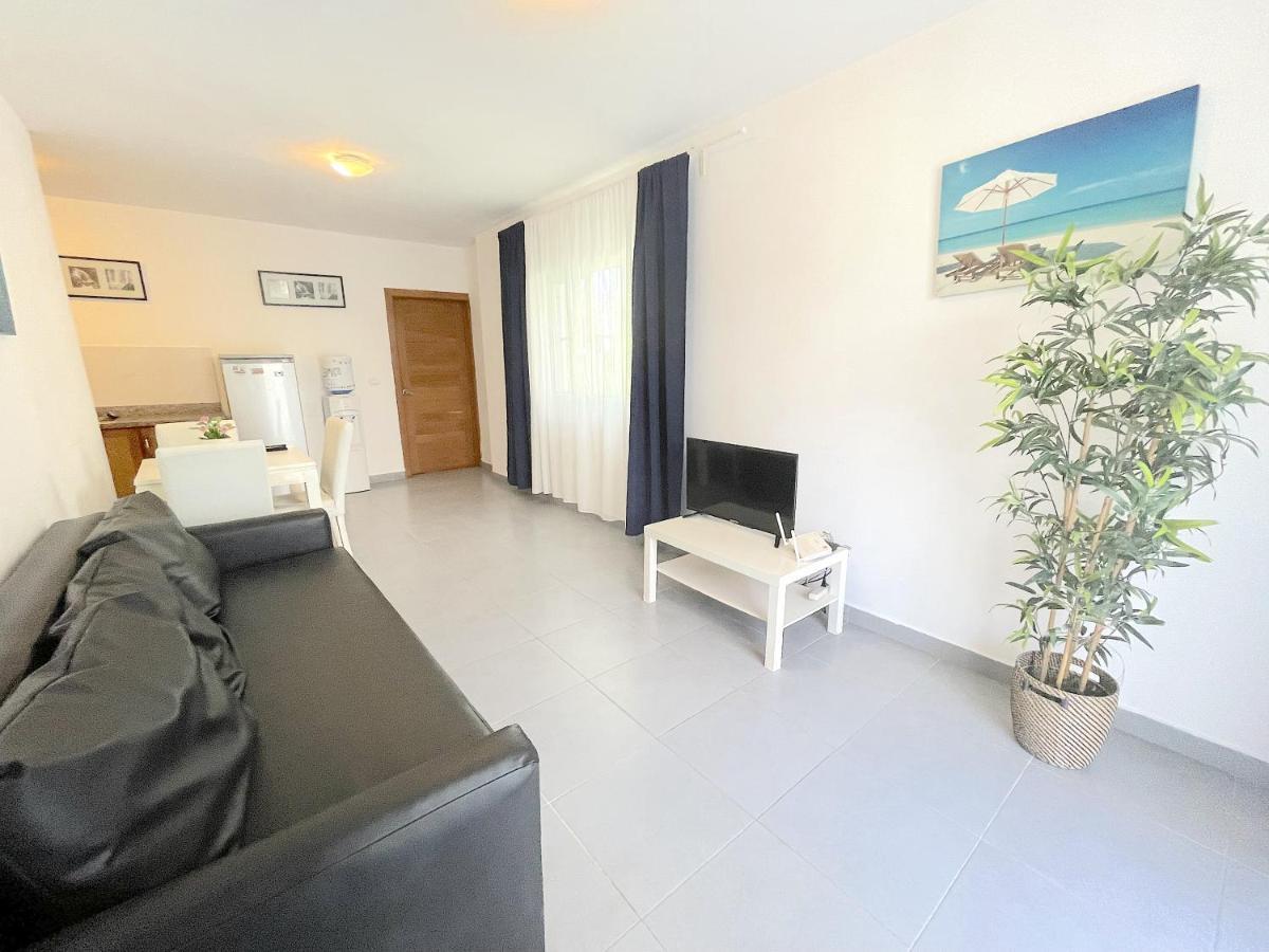 Hotel Pool Deluxe Center Bavaro Bbq Wifi Beach Club & Punta Cana