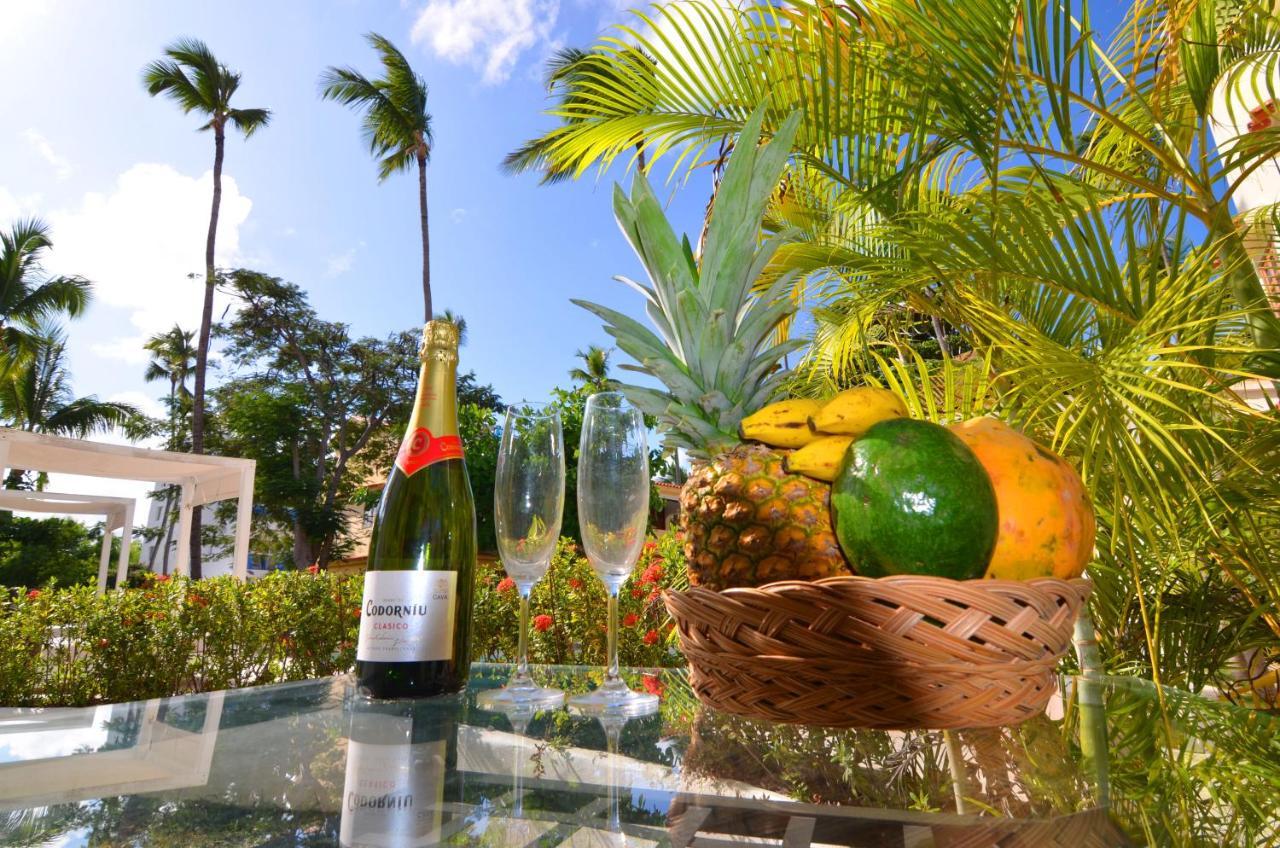 Villa Atlantic & *