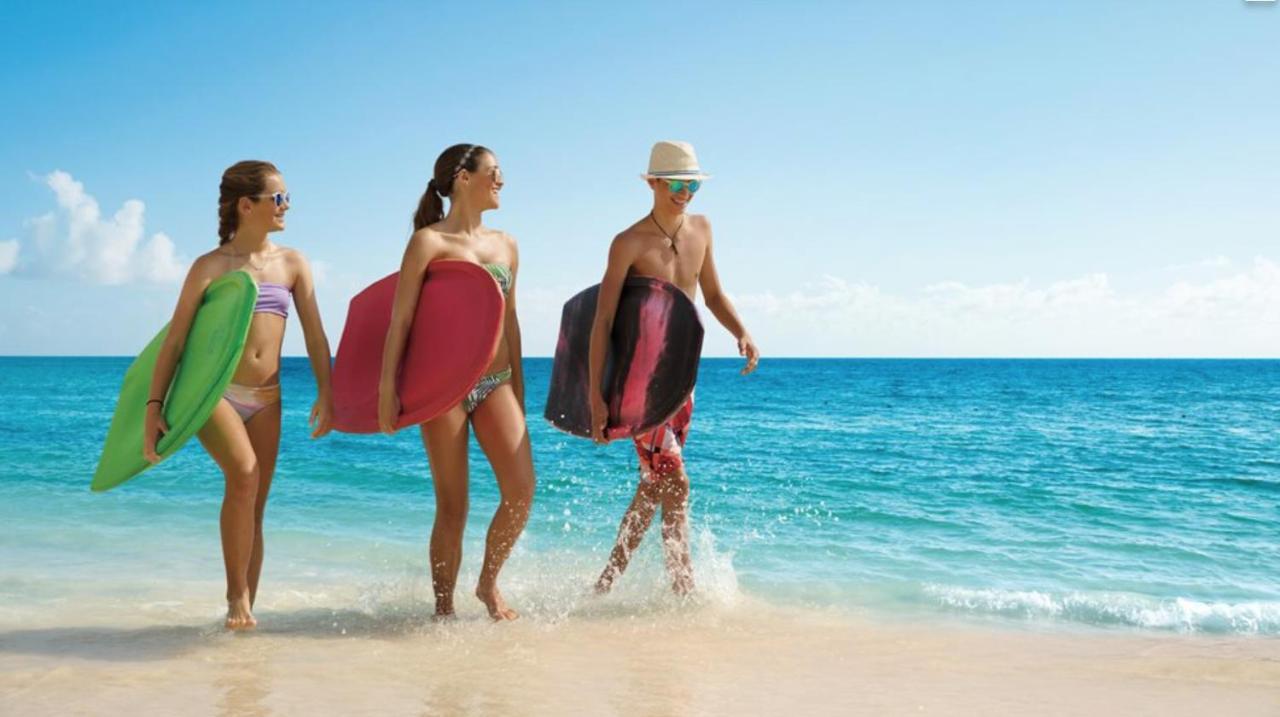 Hotel Tropicana Suites Deluxe Beach Club & Pool - Playa Los Corales 5*