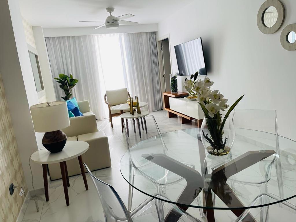 Beach, Golf, Casino,jacuzzi & Pool Penthouse In Hard Rock, Area, Cana Rock Star Apartment